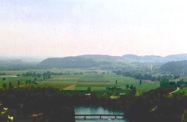 The view from Rüdlingen over the Rhine towards Flaach